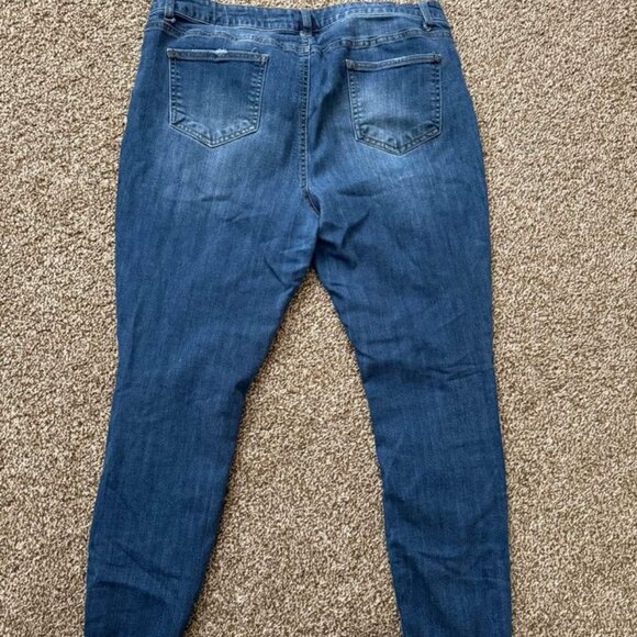 Size 17 jeans - Picture 3 of 3